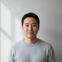 Portrait of Ethan Park, Head of Operations at Golden Gate Electronics